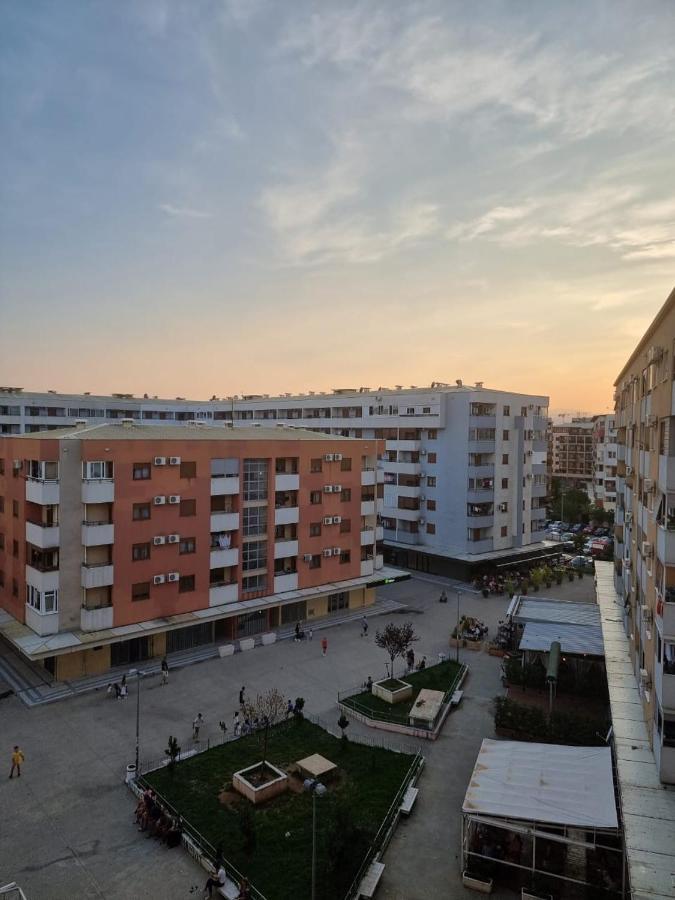 5 Star Apartment Podgorica Luaran gambar